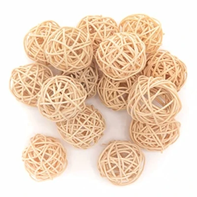 Abbildung von Baker Ross FC216 natürliche Rattan Kugeln, 15 Stück, natürliches Bastelzubehör für Kinder, alternative Bastelmaterialien zum Dekorieren von Kunst und Bastelprojekten