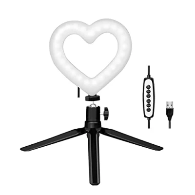 Abbildung von LogiLink AA0155 Herzform LED Stativ (96 LEDs) mit 17 dynamischen Lichteffekte und 15 RGB Farbmodi