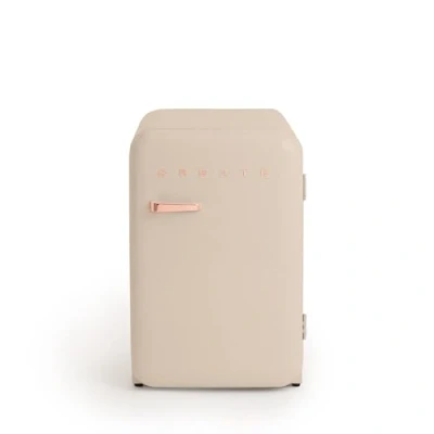Abbildung von CREATE / RETRO FRIDGE 83.5 ROSE GOLD/Kühlschrank in Sand, Griff Rosa Gold 98W, niedriger Verbrauch, 2 Ablagen, Temperaturregler, Flaschenhalter, 56x54x84cm
