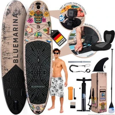 Abbildung von Bluemarina Stand Up Paddle Board aufblasbar 𝟓 𝐉𝐀𝐇𝐑𝐄 𝐆𝐀𝐑𝐀𝐍𝐓𝐈𝐄 140 kg Tragkraft 325x86x15 cm Paddling Set Aufblasbares SUP Surfbrett (Ariki Tiki 325x86x15cm)