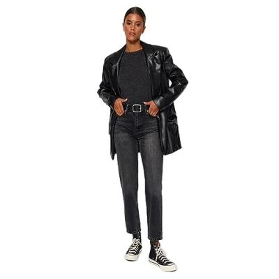 Abbildung von TRENDYOL Damen Gerade Mama Hohe Taille Jeans, Schwarz, 32