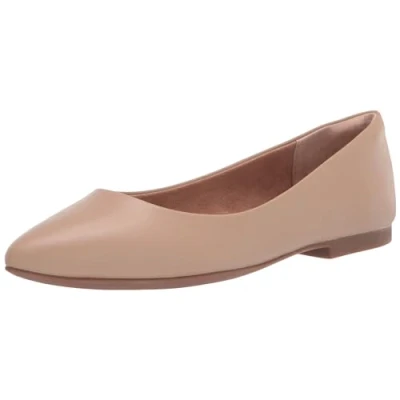 Abbildung von Amazon Essentials Damen Ballerinas mit spitzem Zehenbereich, Beige Kunstleder, 38 EU Weit