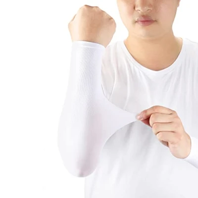 Abbildung von ioutdoor Arm Sleeves Kühlung UPF 50+, Kompressions Armstulpen, Sonnenschutz Ärmel, Elastische, Atmungsaktiv, Anti Rutsch, Kein Verblassen, Pillingresistent, Unisex Ärmlinge für im Freien Sport