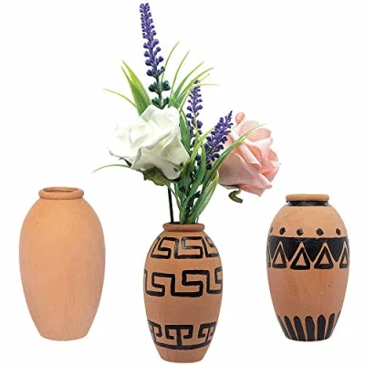 Abbildung von Baker Ross Mini Terracotta Blumenvasen Bastelset 4er Pack, Blumentöpfe für Kinder zum Bemalen und Dekorieren