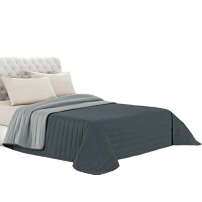 Abbildung von Italian Bed Linen Elegant Sommer Steppdecke hell dunkel grau, 100% Mikrofaser, 260x270cm