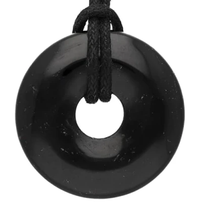 Abbildung von Lebensquelle Plus Schörl/Schwarzer Turmalin Donut Ø 30 mm + Baumwollband Edelstein Anhänger Echte Heilsteinkette inkl. Band