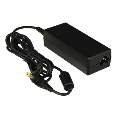 Abbildung von Fujitsu 3pin AC Adapter 19V/65W Standard f. E449 E559 E5510