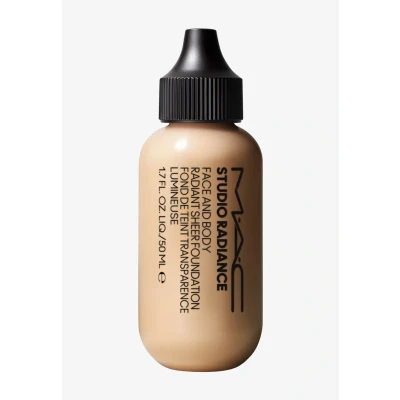 Abbildung von MAC Studio Radience FACE &amp; BODY Radient Sheer Foundation Foundation, Damen, Größe: 50 ml, C1