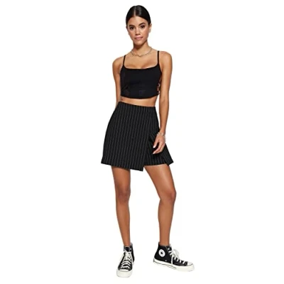 Abbildung von TRENDYOL Damen Women High Waist Straight Leg Skort Shorts Pants, Schwarz, XL