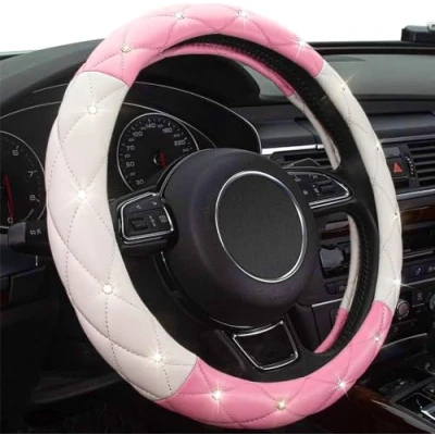 Abbildung von Mayco Bell Diamond Lenkradabdeckung für Damen, Leder Bling Cute Car Universal 15inch mit Crystal (Pink White)