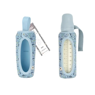 Abbildung von BIBS x Liberty Babyflaschenhülle Groß 225ml Neopren Schutzhülle für Flaschen Print Design, Large, Charmomile Lawn Baby Blue