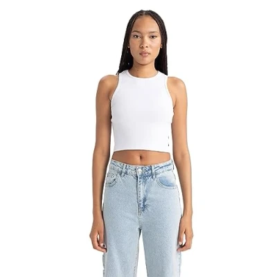 Abbildung von DeFacto Women&#039;s B0658AX T Shirt, White, X Small