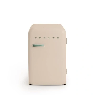Abbildung von CREATE / RETRO FRIDGE 83.5 SAGE/Kühlschrank in Sand, Griff Salbeigrün 98W, niedriger Verbrauch, 2 Ablagen, Temperaturregler, Flaschenhalter, 56x54x84cm