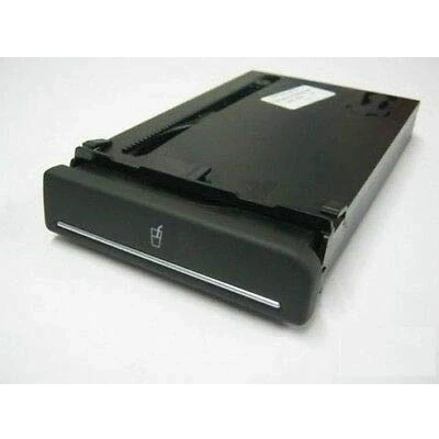 Abbildung von Audi Getränkehalter Original A3 / S3 8P Schwarz Halter Alu Chrom