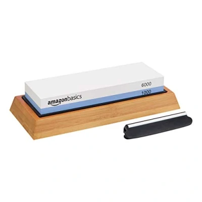 Abbildung von Amazon Basics Messerschärfstein, doppelseitig, Körnung 1000/6000, mit rutschfester Bambusunterseite, Schwarz, Blau und Weiß, 21,34 x 9,14 4,57 cm