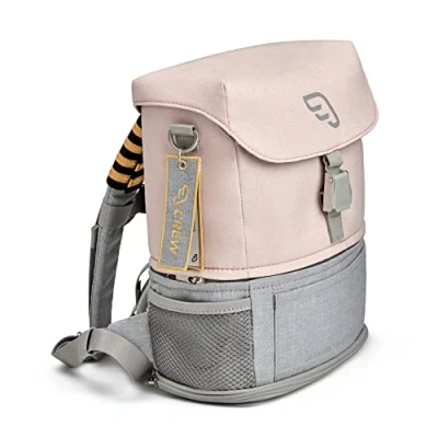 Abbildung von Stokke JetKids Crew BackPack, Pink Lemonade Leichter, erweiterbarer Rucksack Praktisch für Schule &amp; Reise Verstellbar wasserabweisend Ideal Kinder von 2 7 Jahren