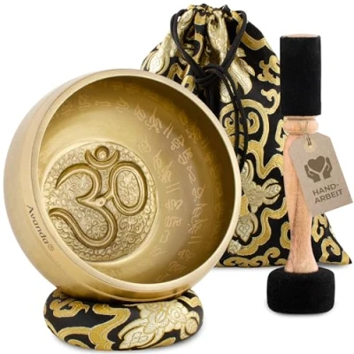 Abbildung von Tibetisches Klangschale Set Om für Yoga, Meditation und Entspannung handbemalte Tibetische Ø 16 cm, Doppel Schlägel mit Filz Leder, Ring Kissen, Beutel Anleitung