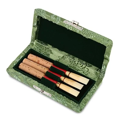Abbildung von Oboe Reed Case, Holz und Seidentuch Cover Lagerung Inhaber Protector Tasche für 3pcs Schilf