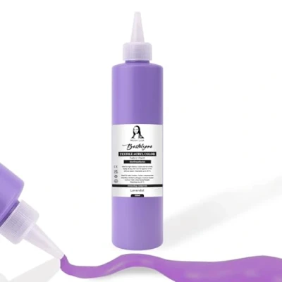 Abbildung von Stofffarbe 500ml. Waschfeste Textilfarbe. T Shirt Farbe für helle Stoffe. Waschmaschinenfest, Waschbeständig. Textilmalfarbe, Stoffmalfarbe Fixierung durch Bügeln (Lavendel)