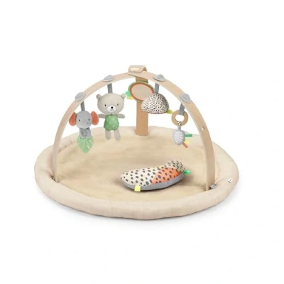 Abbildung von Ingenuity Every Season Kuscheliges Lammfell Spielgymnastik Set und Spielmatte, Atmungsaktive Bauchlage Matte, Wende Design, Holz Spielbogen mit 5 Spielzeugen, Für Neugeborene, Leicht zu Reinigen