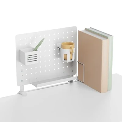 Abbildung von HOKO TINO Memo Lochwand, Organizerwand für Kinderschreibtisch. Mit verstellbarer Buchstütze, Becherhalter, Stiftehalter und Utensilien Regal. Lochbrett Stecktafel Set weiß