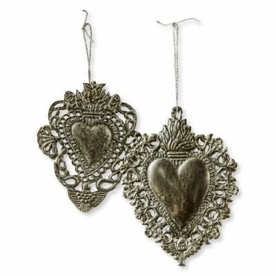Abbildung von Loberon Deko Ornament 2er Set Medes, romantische Herzform, winterliche Dekoration, Weihnachtsschmuck, Weihnachtsdeko, Weihnachten, Messing, Kunstseide, Messing