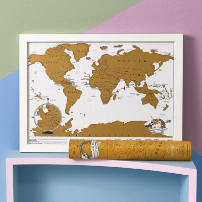 Abbildung von Scratch Map Travel personalisiertes Reise Poster im Weltformat der Rubbelkarten, hergestellt in Großbritannien