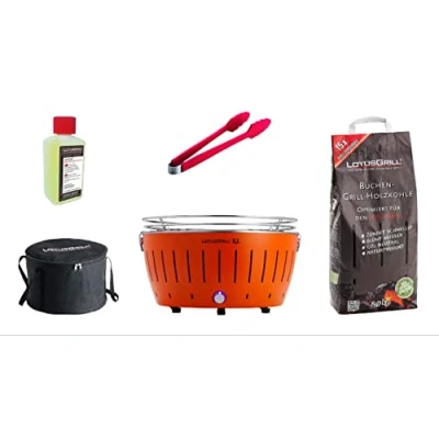 Abbildung von LotusGrill XL Starter Set 1x Grill Mandarinenorange mit USB Anschluß, Buchenholzkohle 2,5 kg, Brennpaste 200ml, Würstchenzange, Transport Tragetasche Der raucharme Holzkohlegrill
