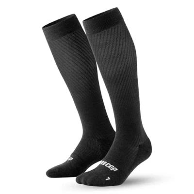 Abbildung von CEP Compression Flight Kniestrümpfe, Damen, Größe: Small, Black