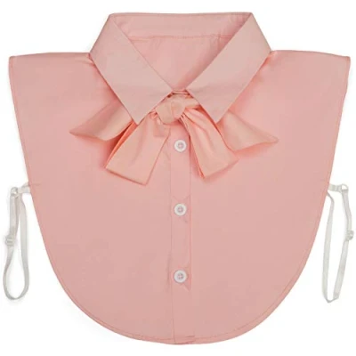 Abbildung von styleBREAKER Damen Blusenkragen Einsatz mit Knopfleiste und Schleife, Kragen für Blusen Pullover, Schluppenbluse 08020003, Farbe:Rosa
