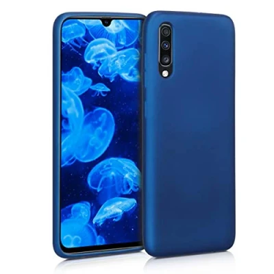 Abbildung von kwmobile Case kompatibel mit Samsung Galaxy A70 Hülle Schutzhülle aus Silikon metallisch schimmernd Handyhülle Metallic Blau