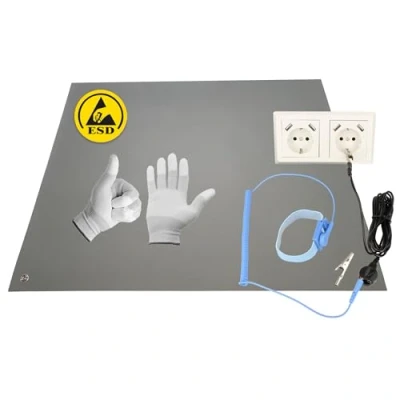 Abbildung von Minadax 40 x 30cm Antistatik ESD Computer Matte Tischmatte „Premiumqualität“ inkl. Manschette + 2,4m Verlängerung Handschuhe GR L