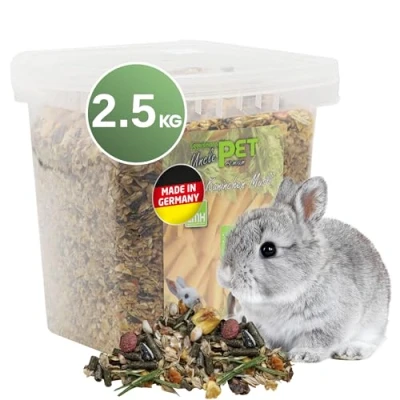Abbildung von Eggersmann Uncle Pet 2,5 kg Kaninchenfutter Premium Kaninchen Müsli Futter mit der natürlichen Kraft aus Kräutern und Karotten Kaninchenzubehör (2,5 Eimer)