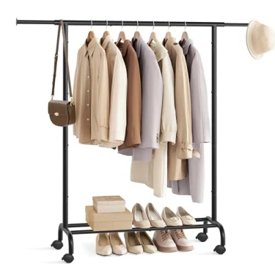 Abbildung von SONGMICS Kleiderständer auf Rollen, ausziehbare Kleiderstange, Garderobenständer aus Stahlrohren, erhöhte Ablagestange, 40 x (83 120) 156 cm, tintenschwarz HSR134B01
