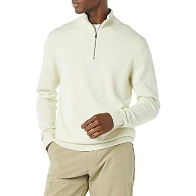 Abbildung von Amazon Essentials Herren Pullover mit Viertelreißverschluss aus 100% Baumwolle, Elfenbein, XL