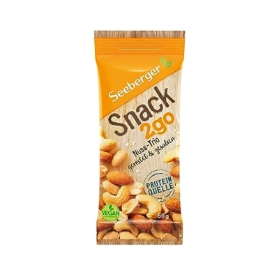 Abbildung von Seeberger Snack2go Nuss Trio: Kern Mischung aus knackigen Mandeln, Erdnüssen und Cashewkernen leckerer Begleiter in handlicher Größe geröstet &amp; gesalzen, vegan (12 x 50 g)