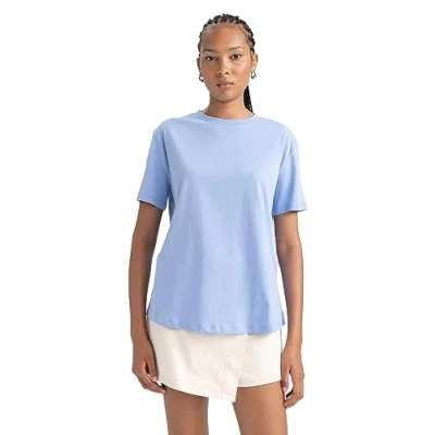 Abbildung von DeFacto Women&#039;s B0642AX T Shirt, LT.Blue, M