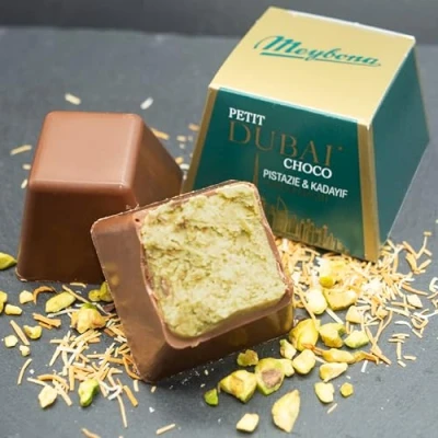 Abbildung von Meybona Petit Dubai Choco Premium Pistachio Schokolade mit leckerer Pistaziencreme