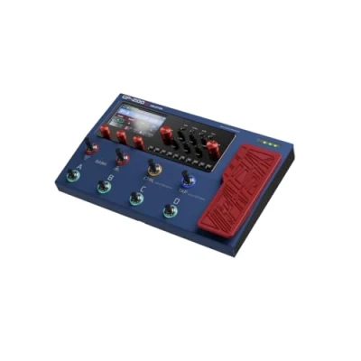 Abbildung von Valeton GP200X Anniversary Edition wird in einer Premium Geschenkbox mit handgefertigten, hochwertigen Plektren und einem Schlüsselanhänger aus reinem Kupferleder geliefert.