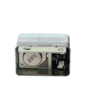 Abbildung von BOSCH F 026 T02 230 Lichtmaschinenregler 12V MERCEDES BENZ: SL Cabrio, T2/L Kommunalfahrzeug, /8 Limousine, BMW: 02 2500 3300 Limousine