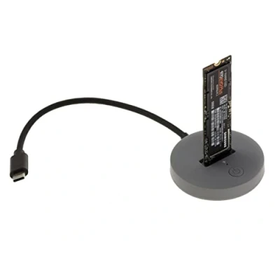 Abbildung von KALEA INFORMATIQUE USB Dock für M2 SSDs vom Typ NVMe oder SATA. 10GB Verbindung USB3.2 Gen2 mit C Stecker.
