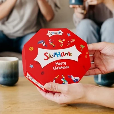 Abbildung von Celebrations Personalisierte Schokoladen Geschenkbox Personalisieren Sie Ihre riesige aus Milchschokolade, das perfekte Geschenk für Frauen, Männer
