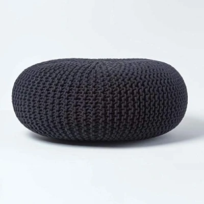 Abbildung von HOMESCAPES Pouf Strickpouf rundes Bodenkissen, Sitzpouf 70 x 23 cm, gepolsterter Sitzhocker, Sitzpuff/Puff mit grob gestricktem Bezug aus 100% Baumwolle, Strickpuff, schwarz