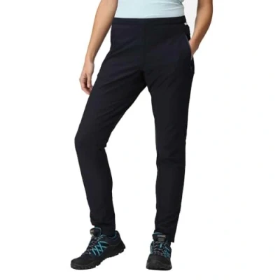 Abbildung von Regatta Pentre Damen Wanderhose. widerstandsfähig. erweiterbar. Marineblau