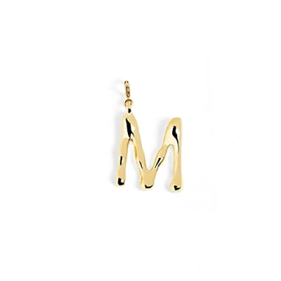 Abbildung von SINGULARU Charm Letter XL Gold Anhänger Initial aus Messing mit 18kt Vergoldung Buchstabe A Z Kombinierbar Halskette Damenschmuck M