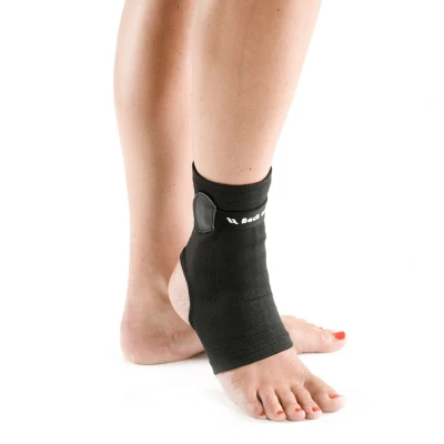 Abbildung von Back on Track Physio Knöchelprotektor 4way stretch Schwarz 43 45