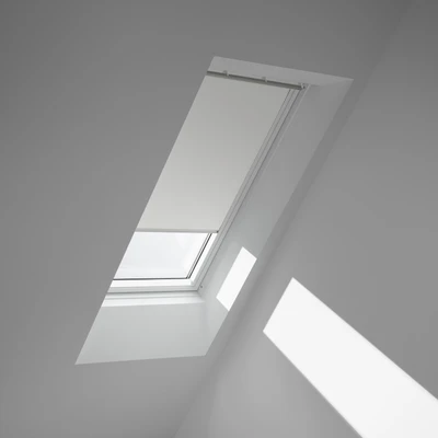 Abbildung von VELUX Verdunklungsrollo &quot;DKL CK04 1025SWL&quot;, verdunkelnd, Verdunkelung, ohne Bohren, in Führungsschienen, weiße Führungsschienen &amp; Griffleiste