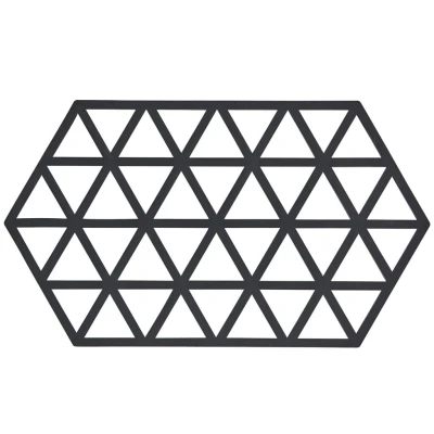 Abbildung von Zone Denmark Topfuntersetzer Triangles Schwarz 24 x 14 cm
