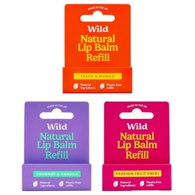 Abbildung von Wild Natürlicher Nachfüllbarer Lippenbalsam 3er Pack in verschiedenen Duftnoten enthält die Düfte Peach &amp; Mango, Coconut Vanilla und Passionfruit Swirl ohne Bienenwachs
