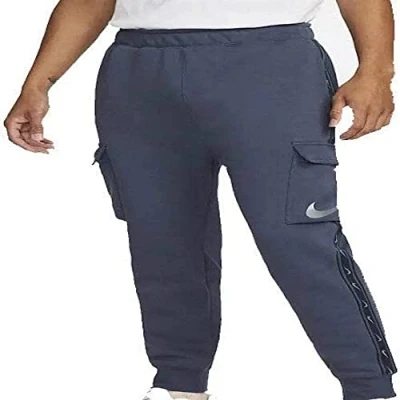 Abbildung von Nike Herren Nsw Repeat Hose, Thunder Blue/Mtlc Cool Grey, XS EU